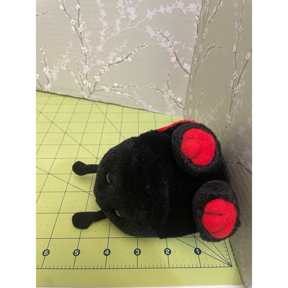 Vintage 1994 Swibco Lady Bug Palm Plush 4.5” Stuffed Beanie Animal Insect - Picture 8 of 8